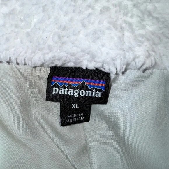 PATAGONIA White fur vest women’s size xl fleece jacket - Picture 6 of 17